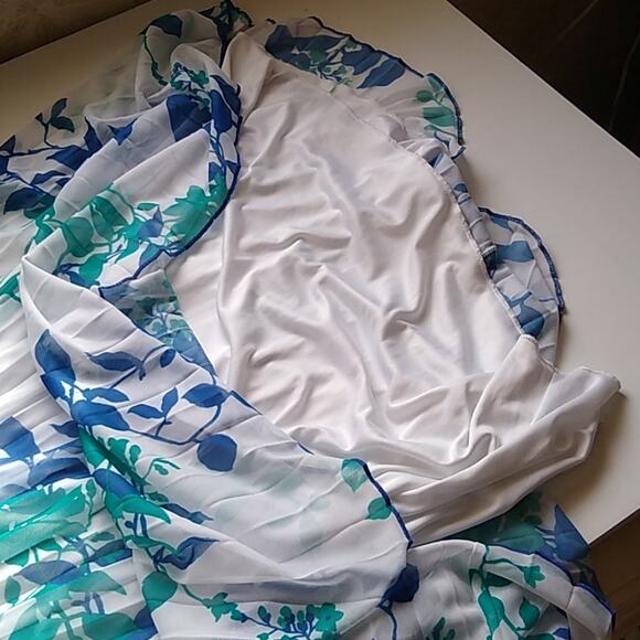 Girls Speechless floral dress with lining . Size 14 - Picture 8 of 9